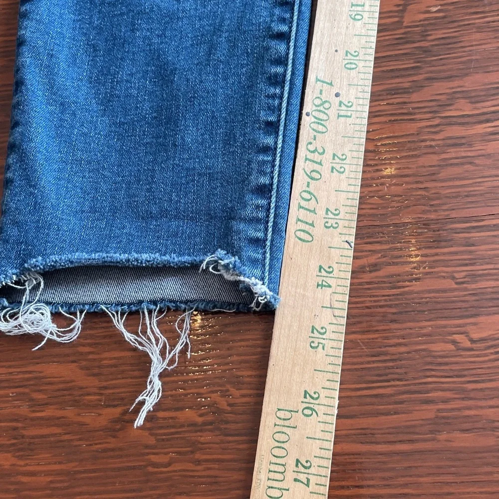 MOTHER High Waisted Rail Ankle Fray in High Fidelity Size 28